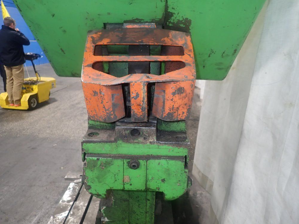 Muhr & Bender Ironworker