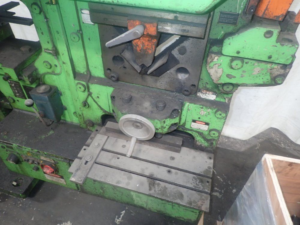 Muhr & Bender Ironworker