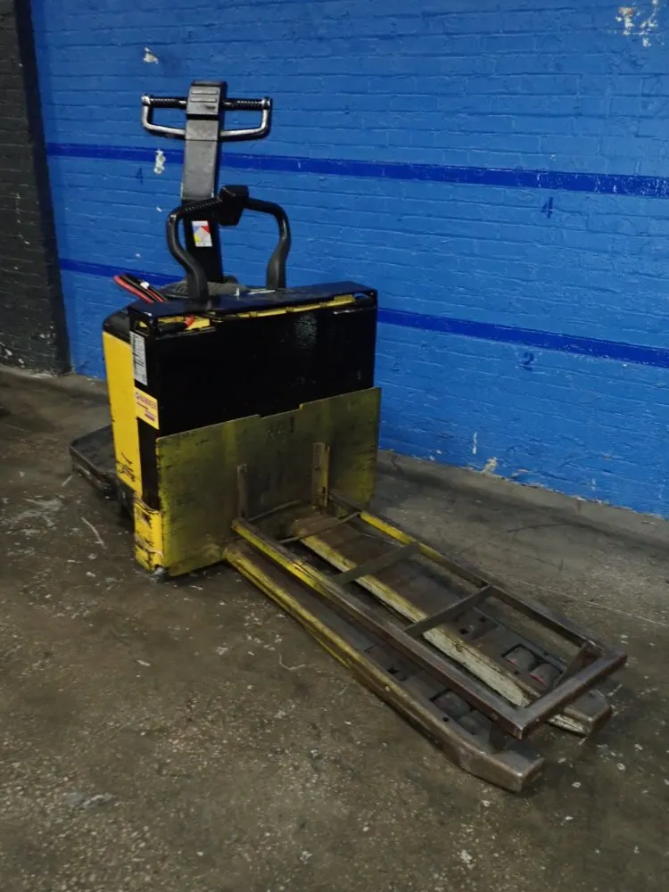Crown Electric Pallet Jack