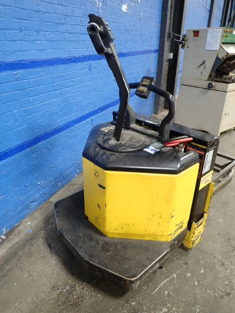 Crown Electric Pallet Jack