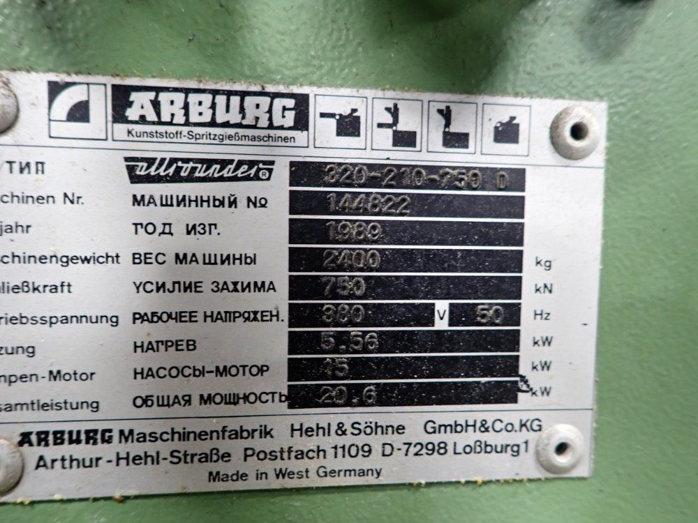 Arburg Injectioin Molder