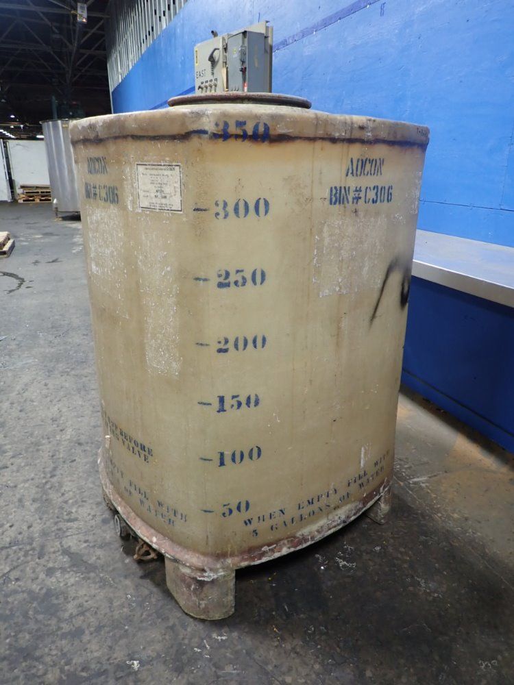 Fiberglass Reps. Fiberglass Tank