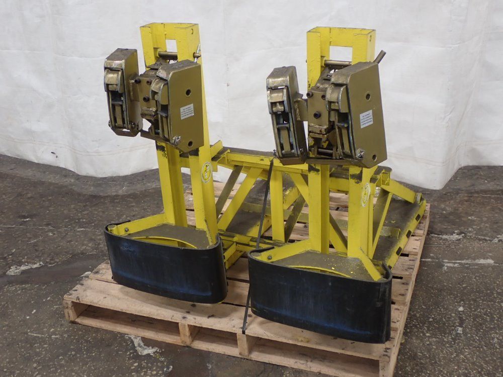 Lift-o-matic Electric Straddle Lift