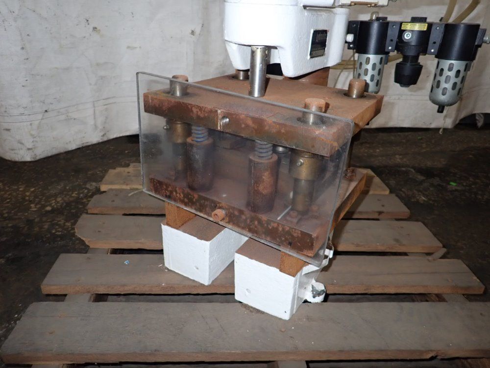 Air-hydraulics Press