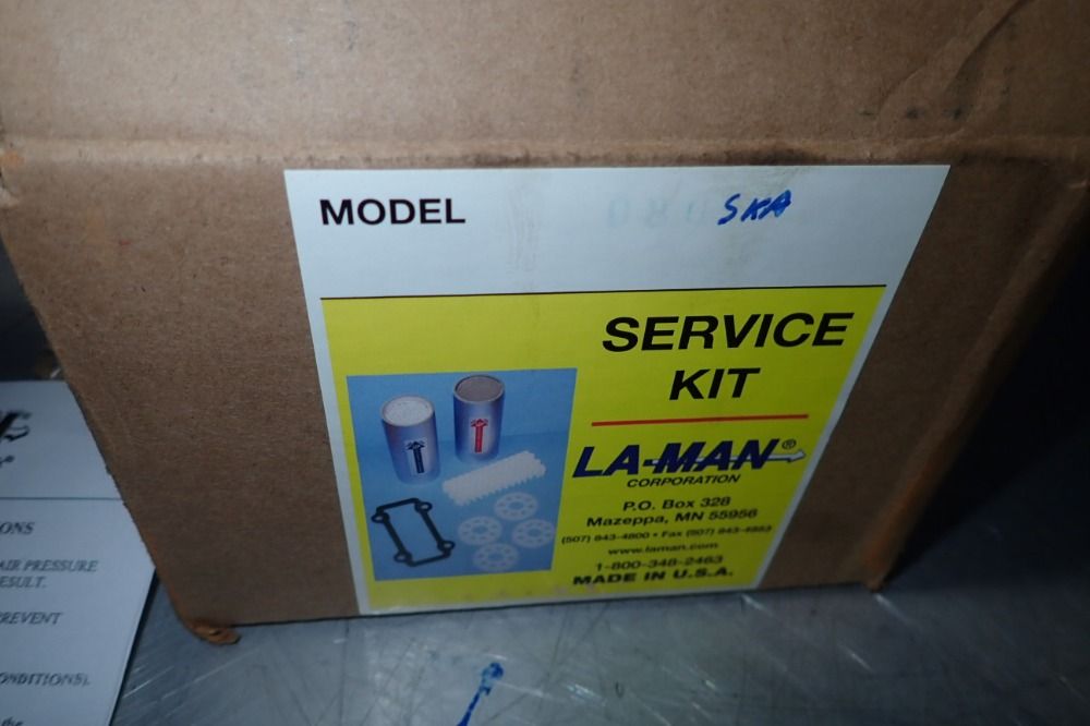 La Man Service Kit