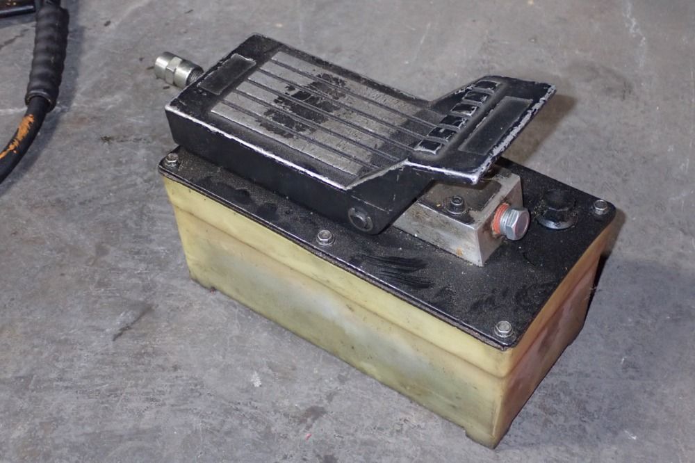 Spx Power Team Hydraulic Hand Pump