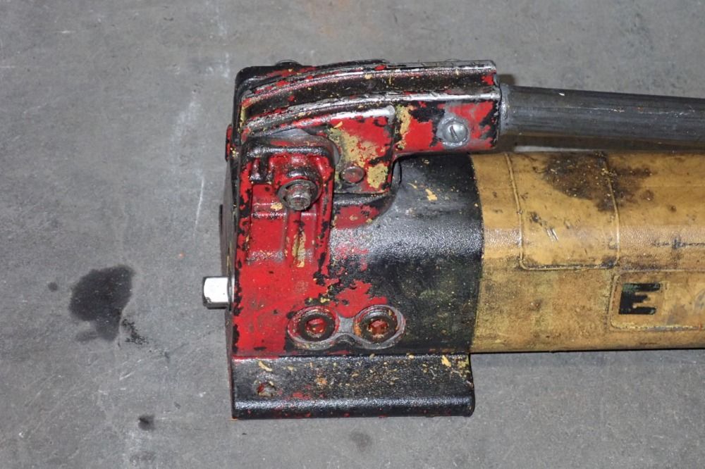 Enerpac Hydraulic Hand Pump