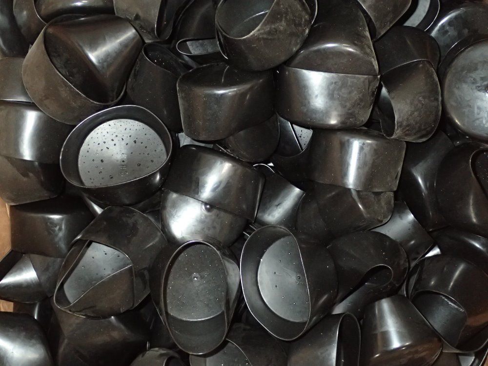 Sinclair & Rush Plastic Stockcaps