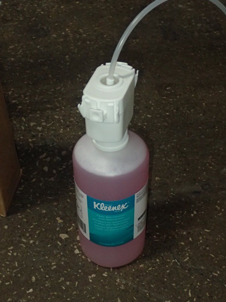 Kimberly Clark/ Kleenex Foam Skin Cleanser