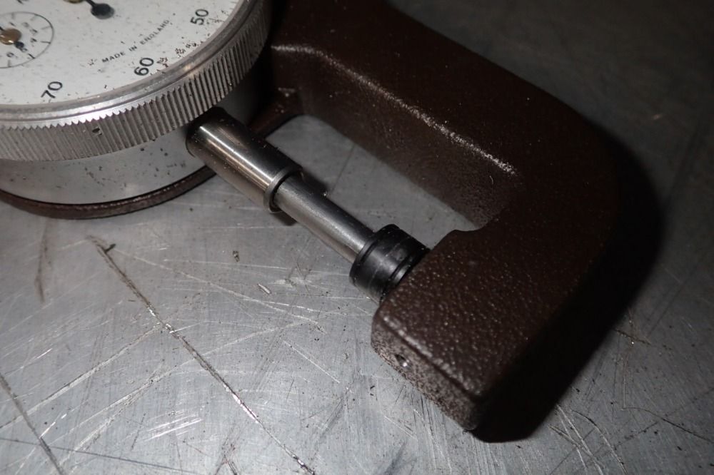 Yuasa Level Micrometer