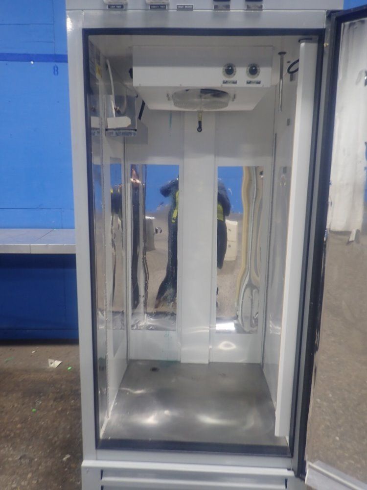 Powers Scientific Environmental Chamber