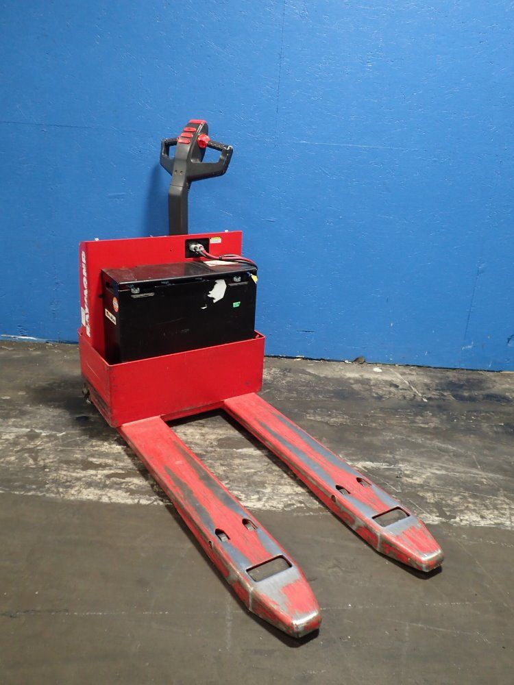 Raymond Electric Pallet Truck
