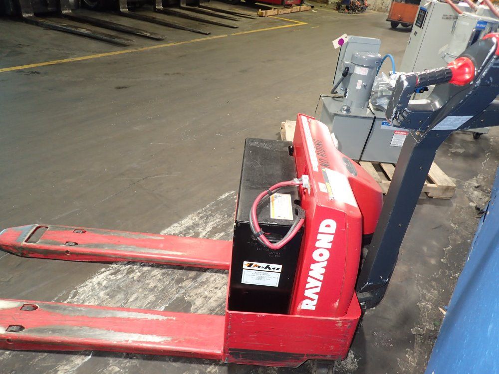 Raymond Electric Pallet Truck