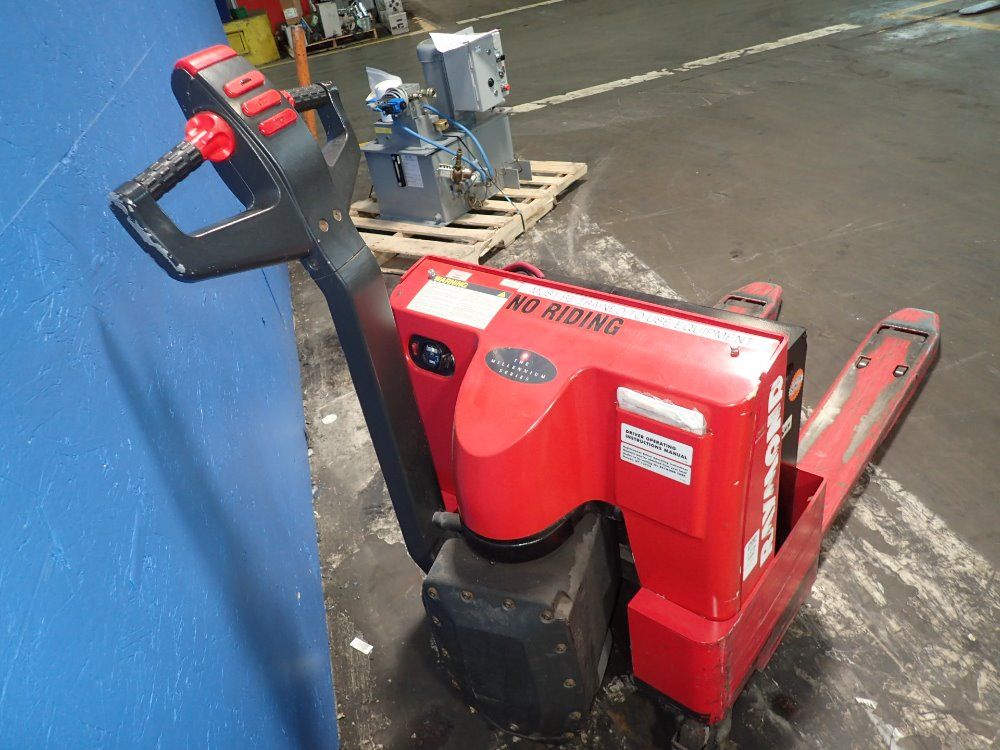 Raymond Electric Pallet Truck