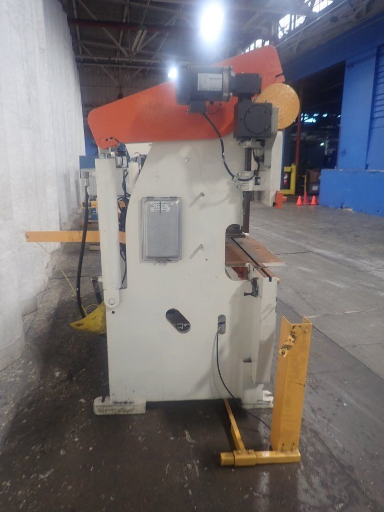 Accurpress 8' Press Brake