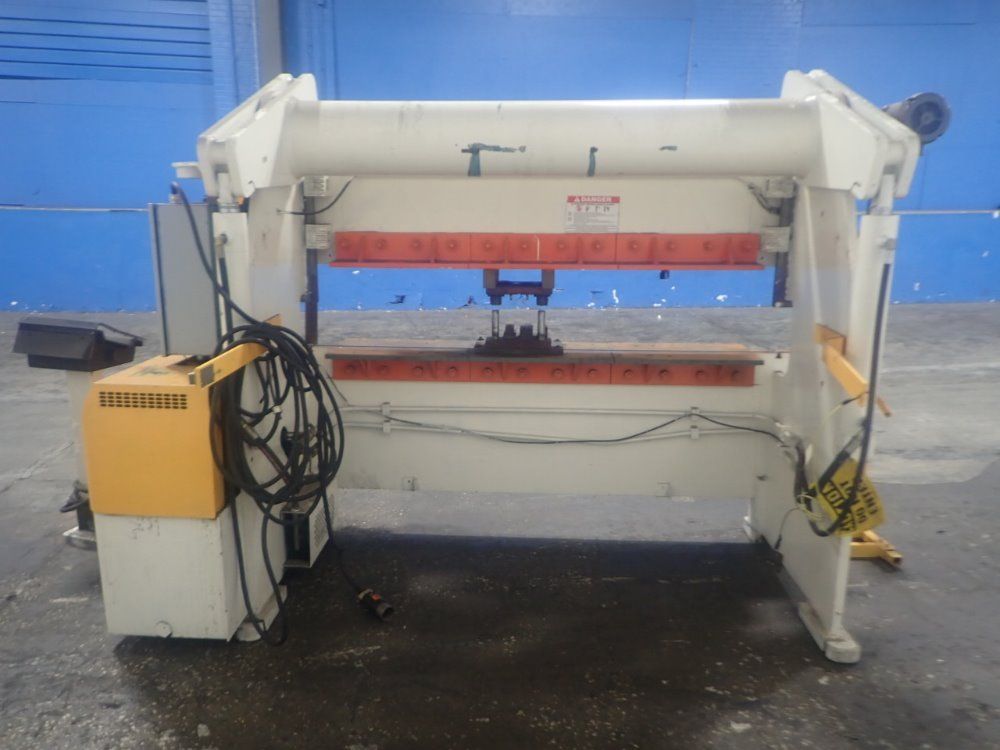 Accurpress 8' Press Brake
