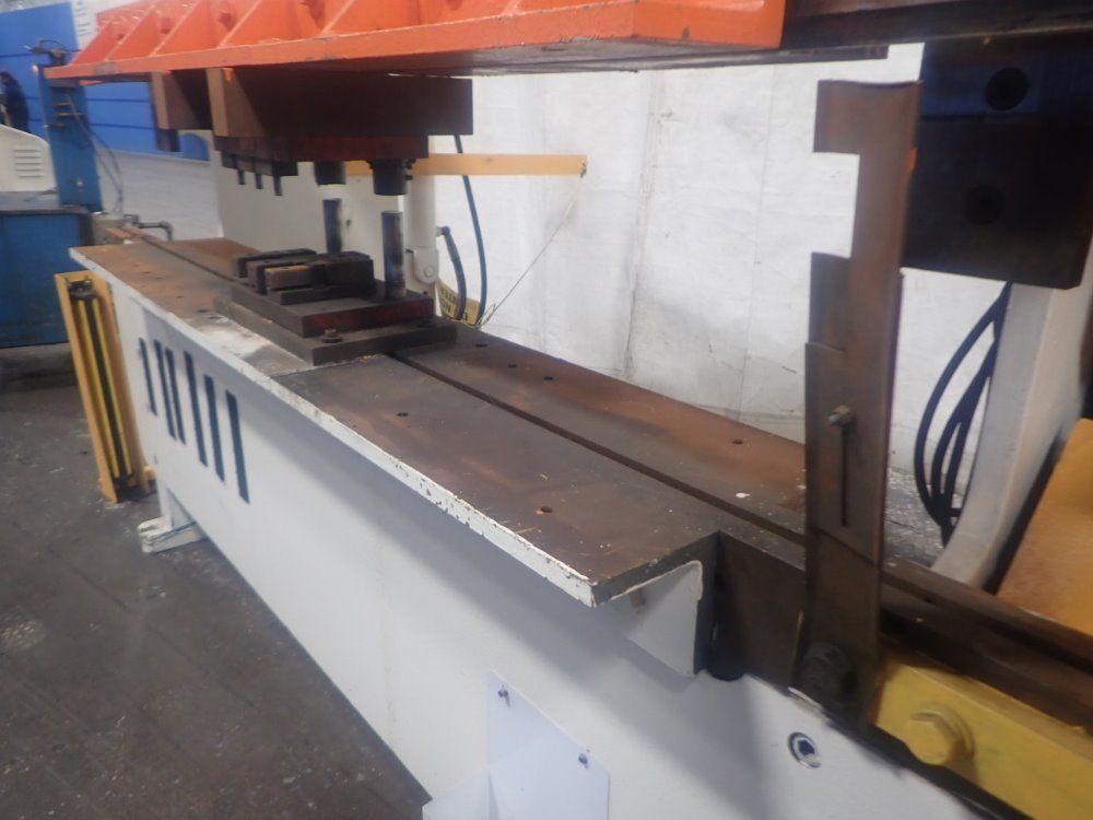 Accurpress 8' Press Brake