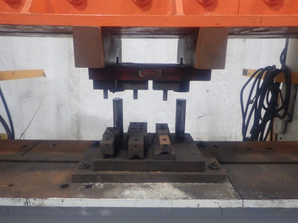 Accurpress 8' Press Brake