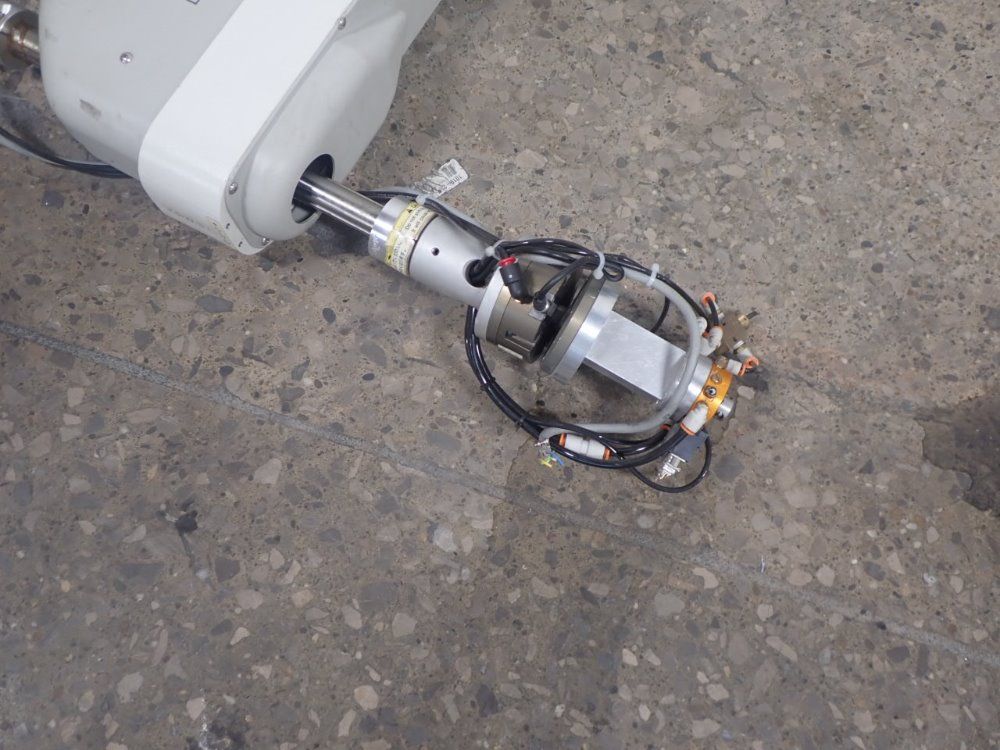 Seiko Robot With Control