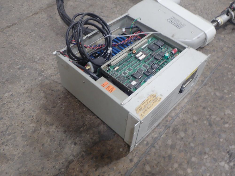 Seiko Robot With Control