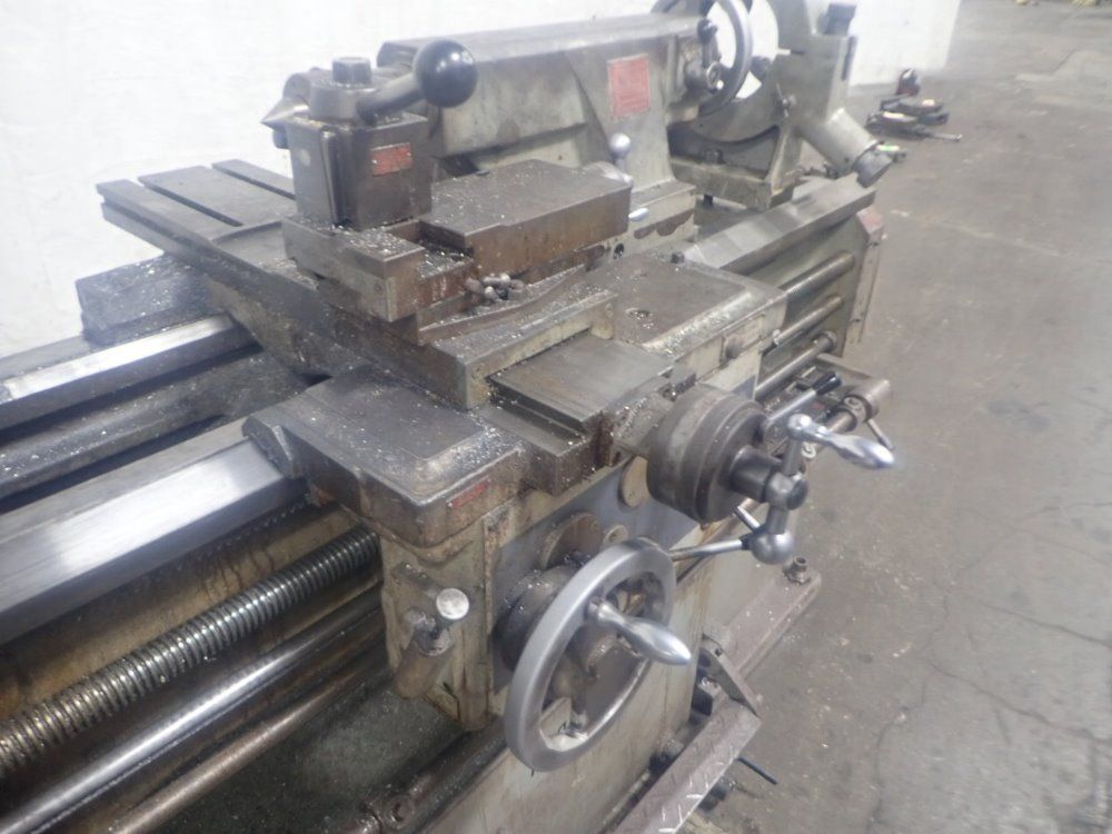 Korea Heavy Machinery Gap-bed Lathe