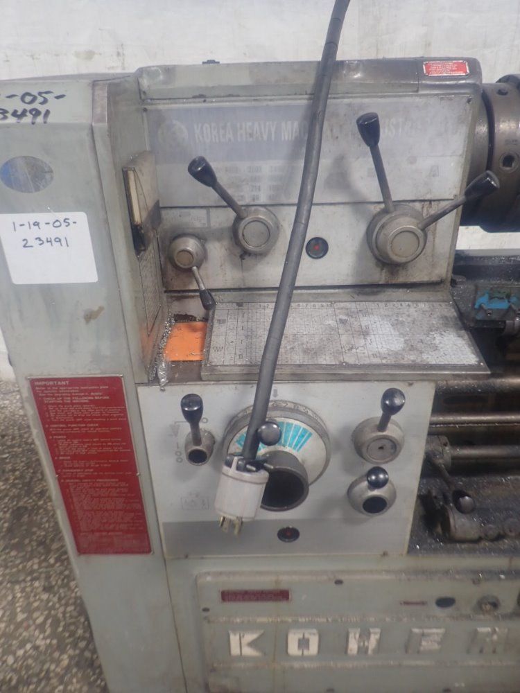 Korea Heavy Machinery Gap-bed Lathe