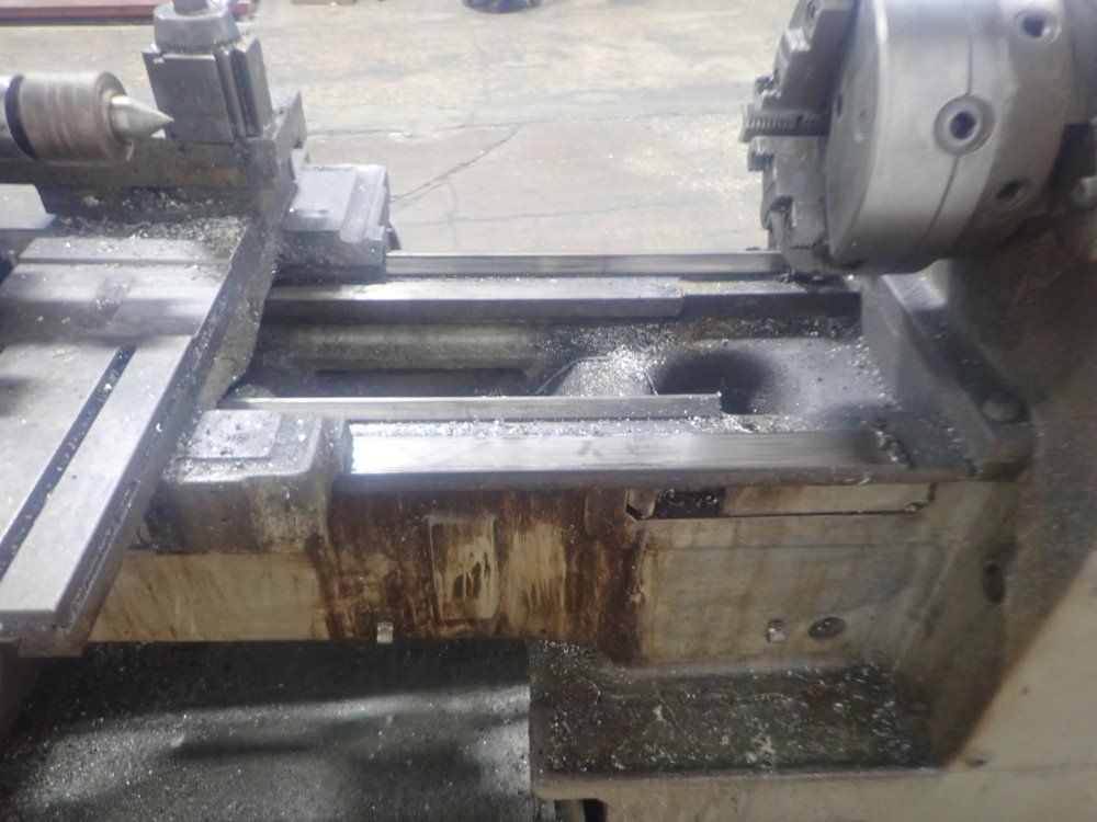 Korea Heavy Machinery Gap-bed Lathe