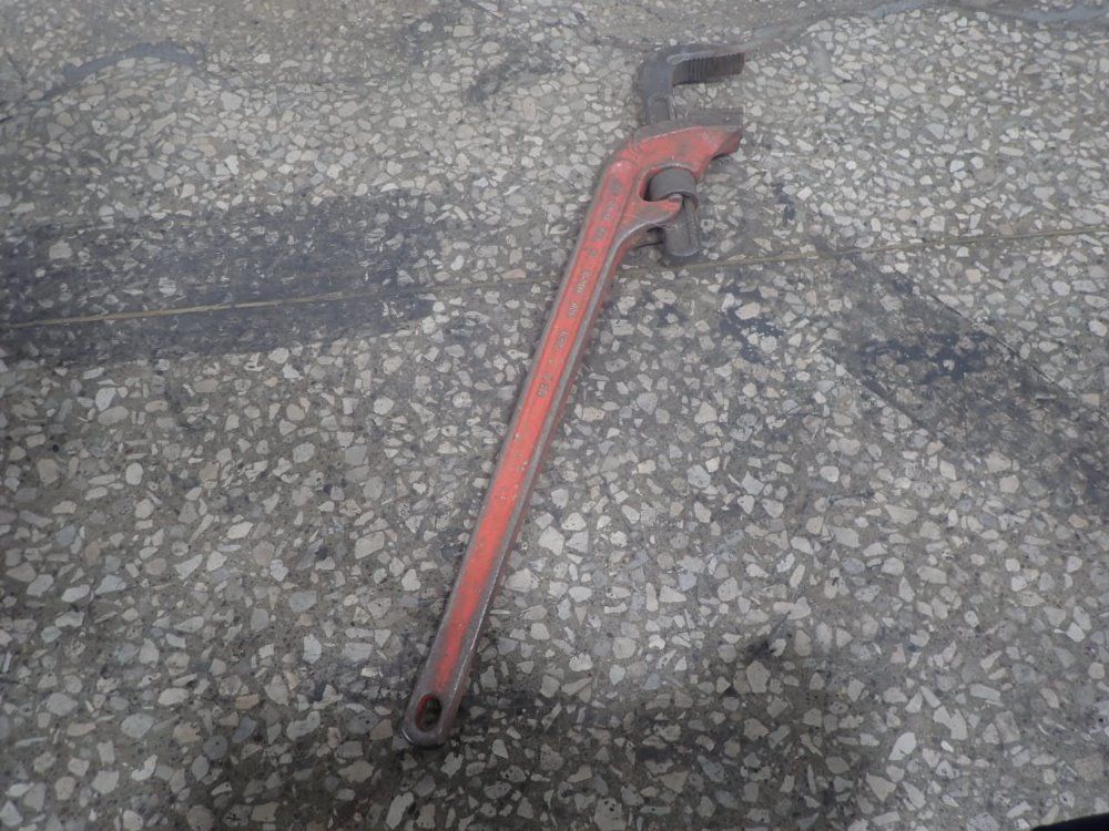 Ridge Pipe Wrench
