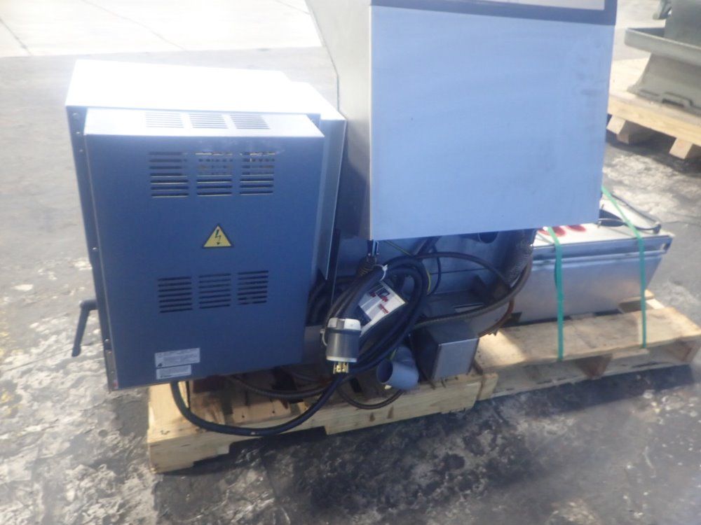 Struers Table Top Cut Off Machine