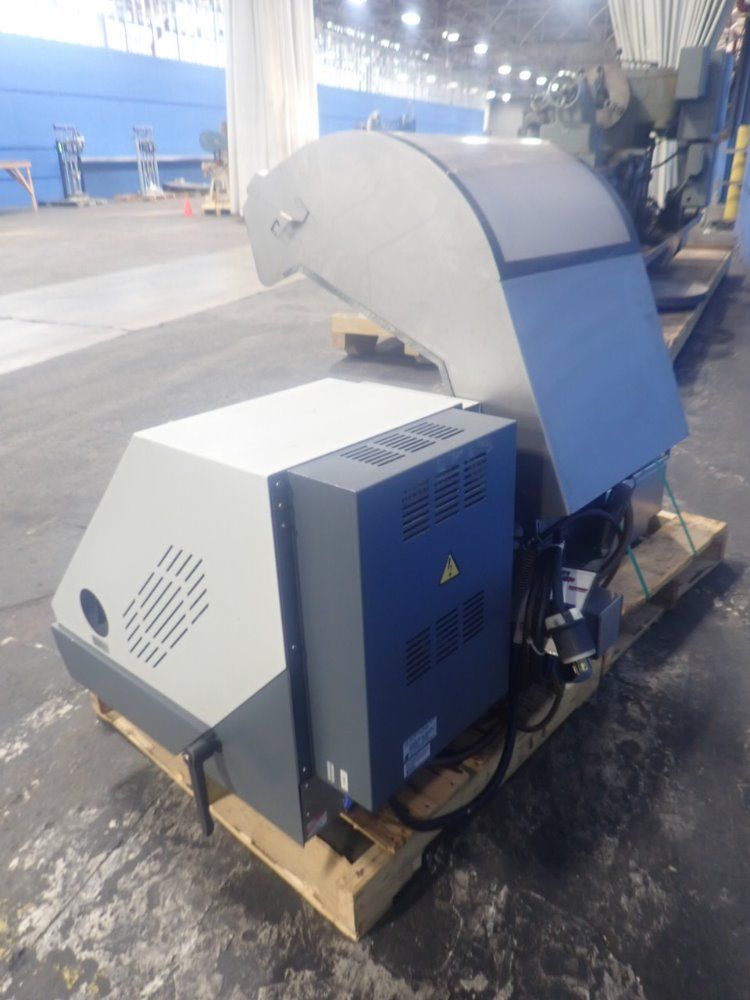 Struers Table Top Cut Off Machine