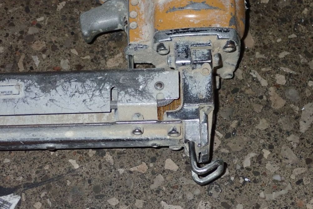 Bostitch/stanley Pneumatic Staple Gun