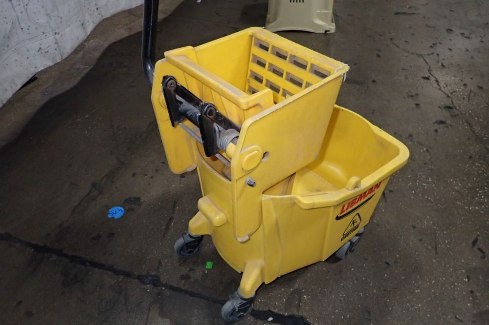 Libman Portable Mop Bucket With Wringer