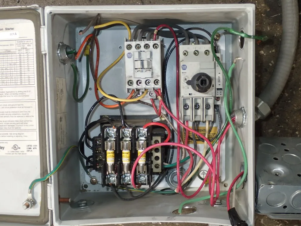 Allen- Bradley Combination Starter