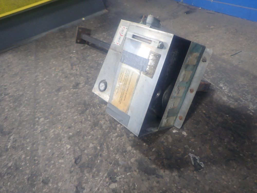 Jet Set Compound Dispenser