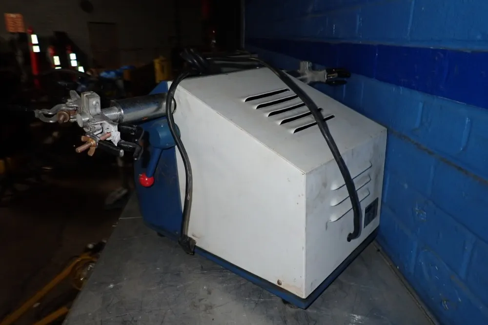 Burrell Wrist Action Shaker