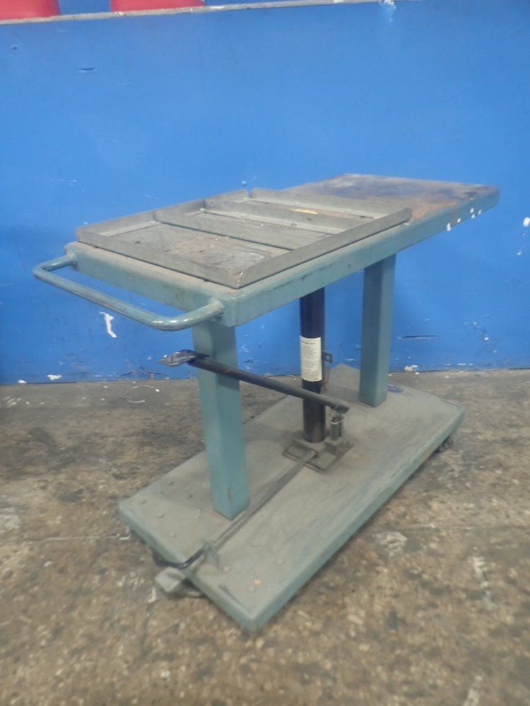 Vesco Mfg Lift Cart