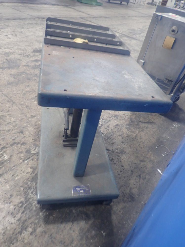 Vesco Mfg Lift Cart