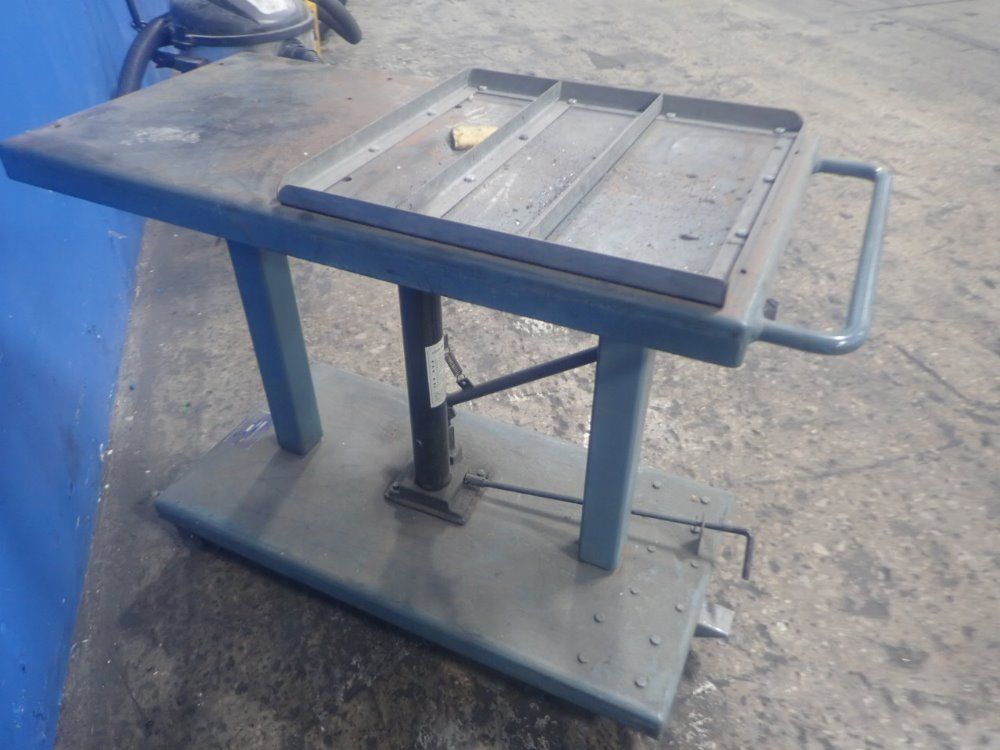 Vesco Mfg Lift Cart
