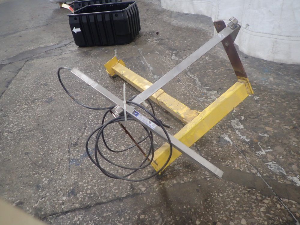 Simco Static Neutrilizing Bar Stand