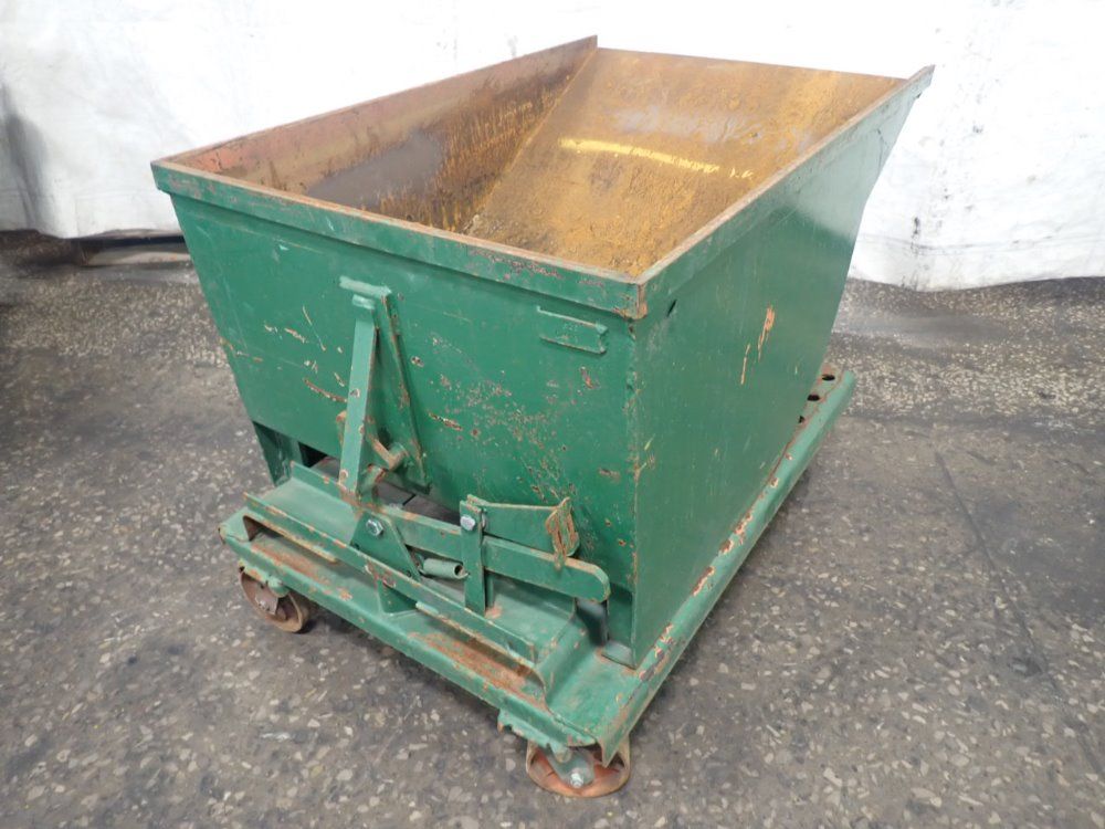 Self-dumping Hopper