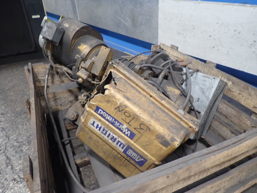 Wright Electric Cable Hoist