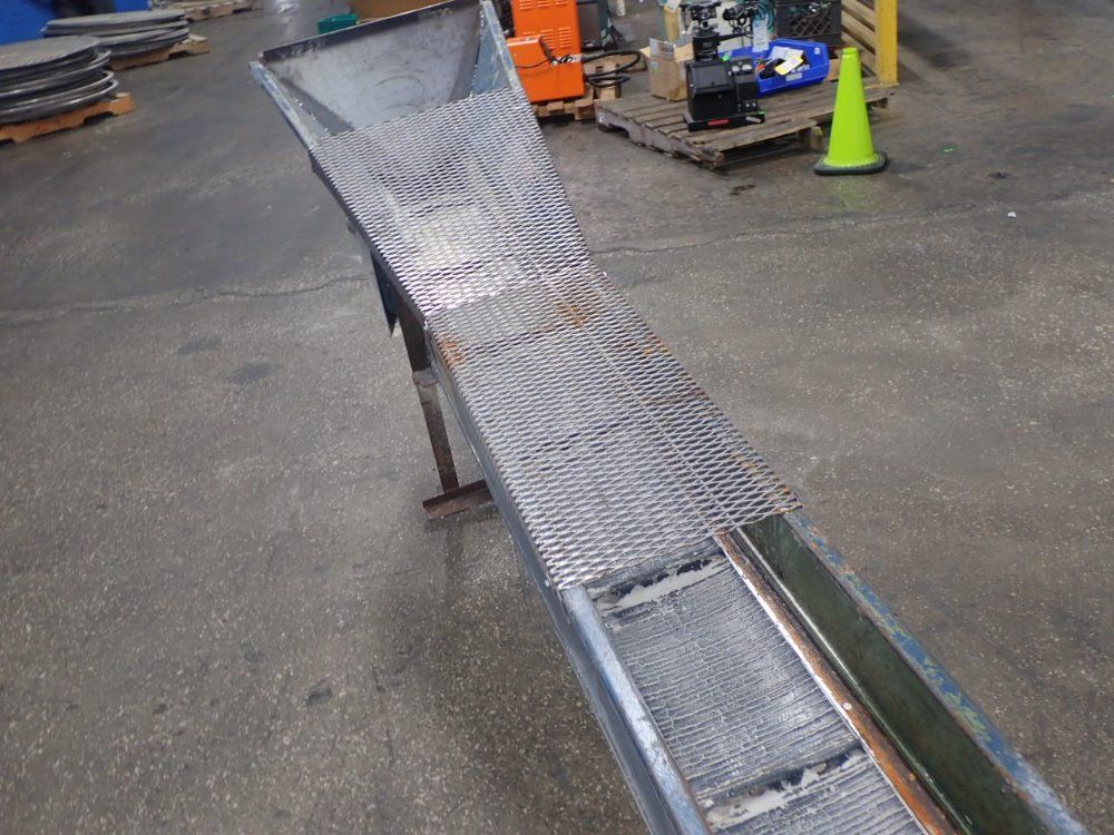 Amadas Industries Power Chip Conveyor