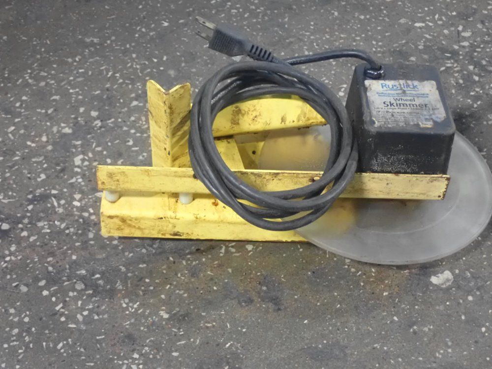 Rustlick Wheel Skimmer