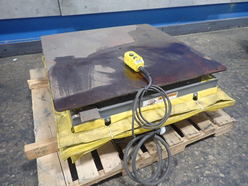 Pentalift Lift Table