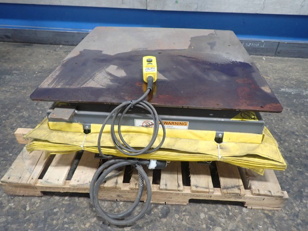 Pentalift Lift Table