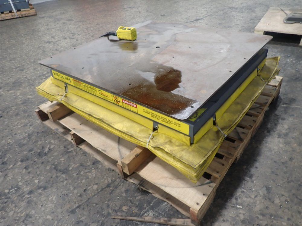 Pentalift Lift Table