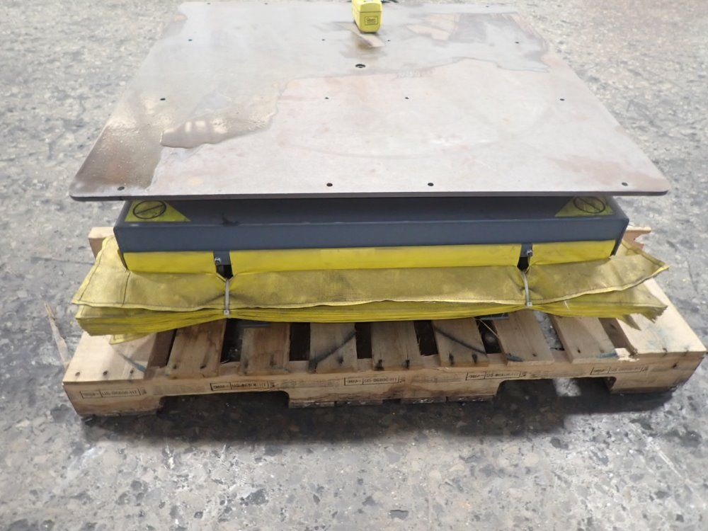 Pentalift Lift Table