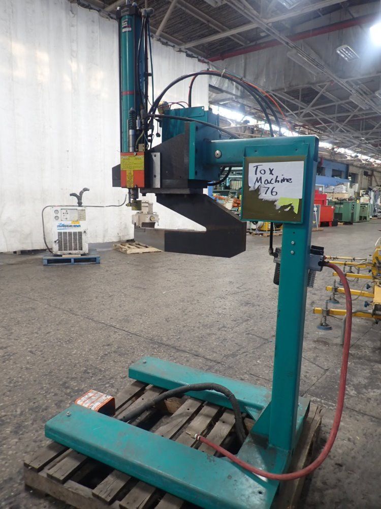 Tox Pressotechnik Punch Press