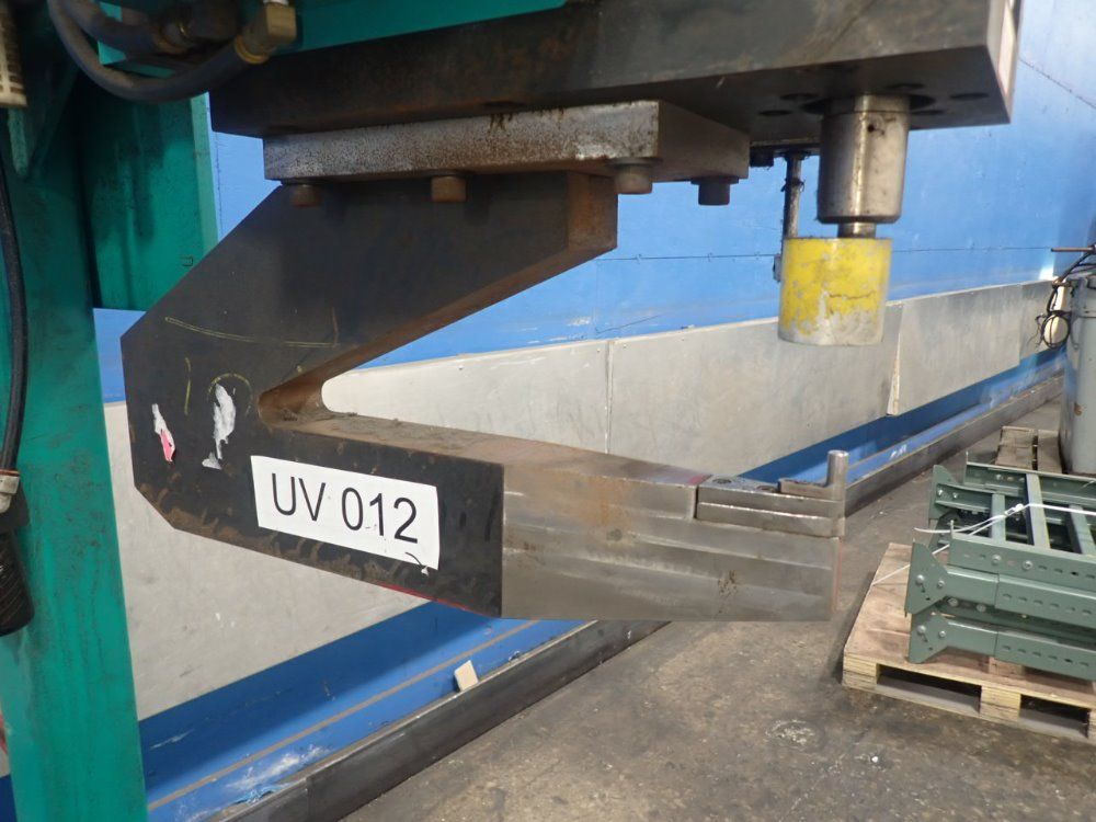 Tox Pressotechnik Punch Press