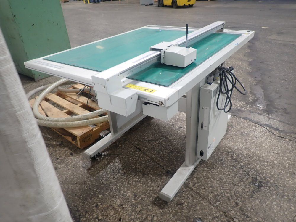 Graphtec 36" X 32" Fc2250-60vc Cutting Plotter - Fc2250-60vc